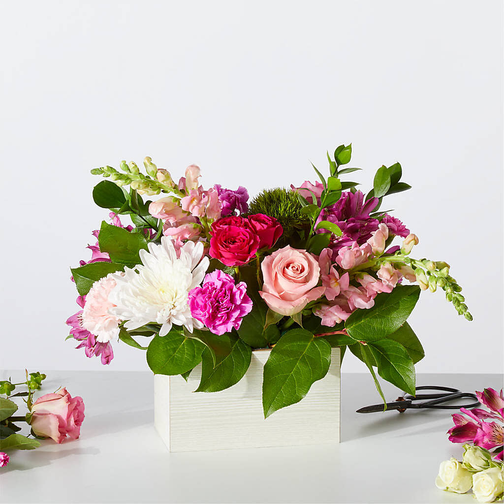 Sweetberry Box – A Florist Original – Rhea Flower Shop, Toronto ON