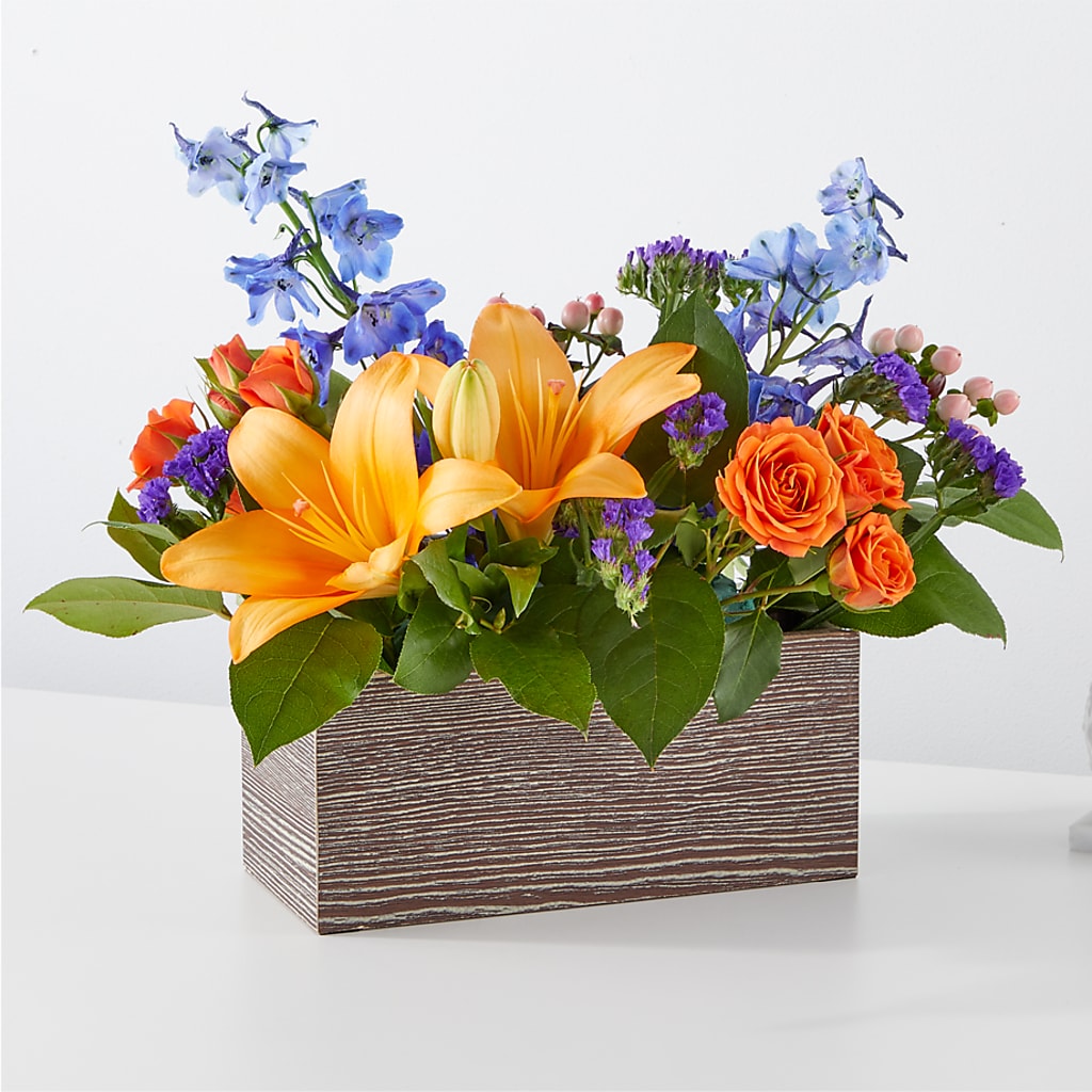 Radiant Citrus Box Bouquet – Rhea Flower Shop, Toronto ON