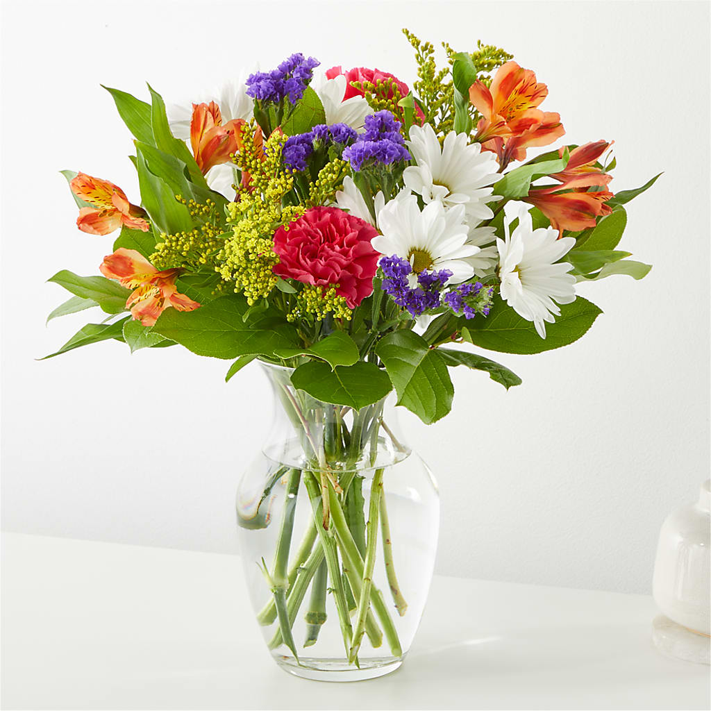 Oopsie Daisy Bouquet – Rhea Flower Shop, Toronto ON