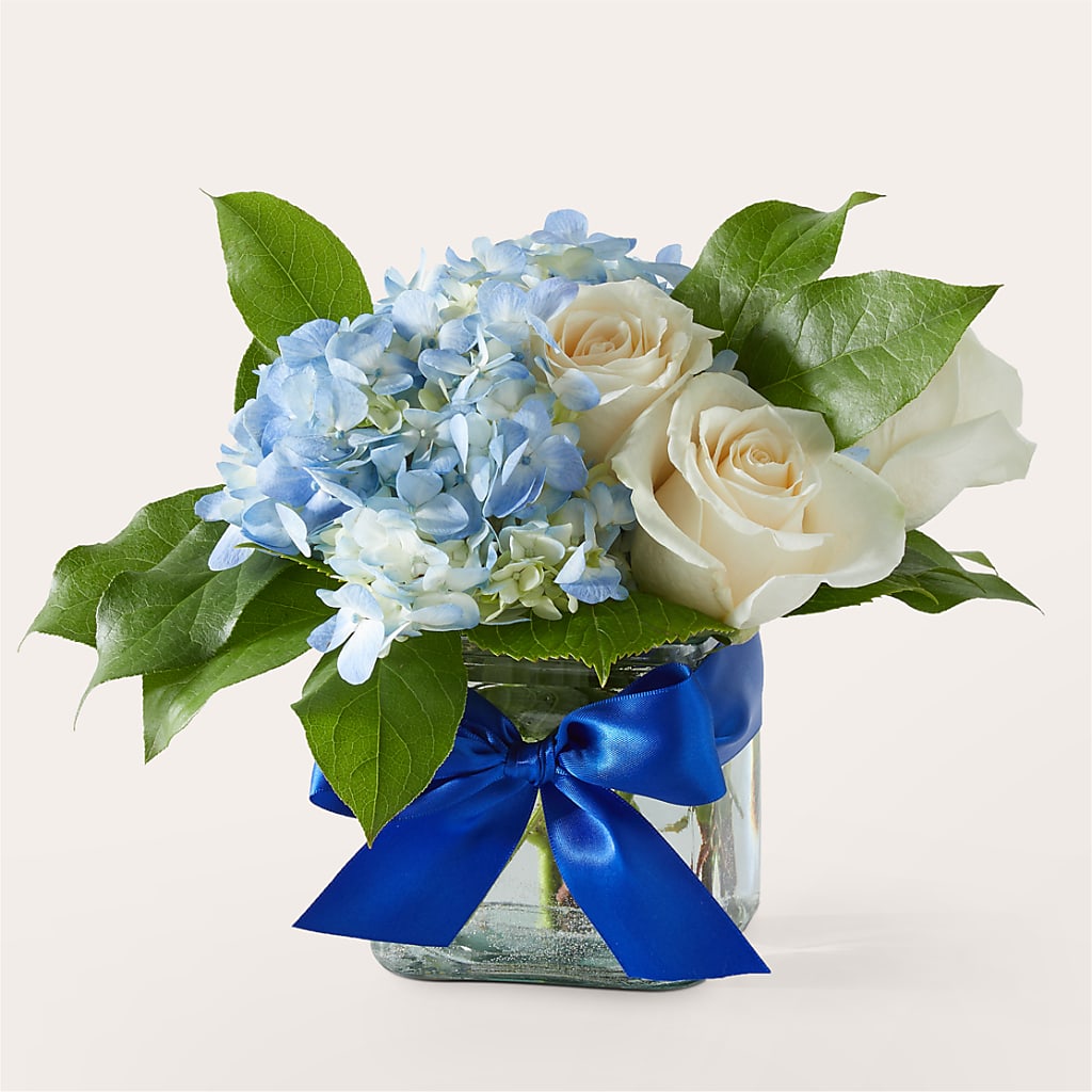 Sky Blue Delight Bouquet – Rhea Flower Shop, Toronto ON