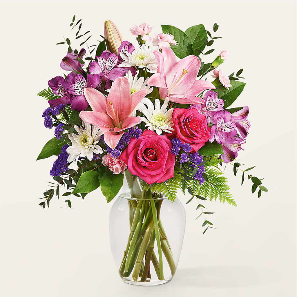 Lace & Pearls Bouquet – Rhea Flower Shop, Toronto ON