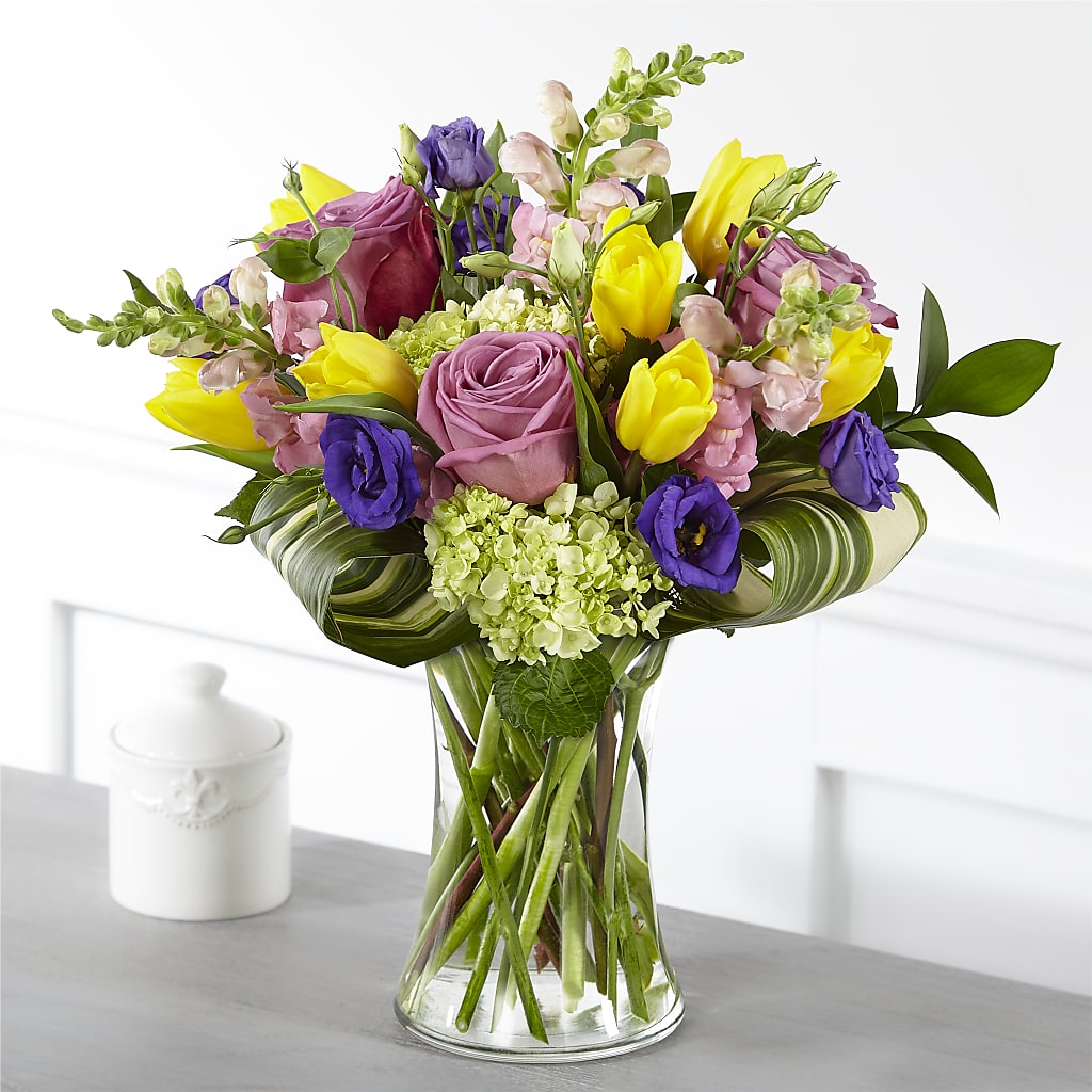 Wondrous Memories Bouquet – Rhea Flower Shop, Toronto ON