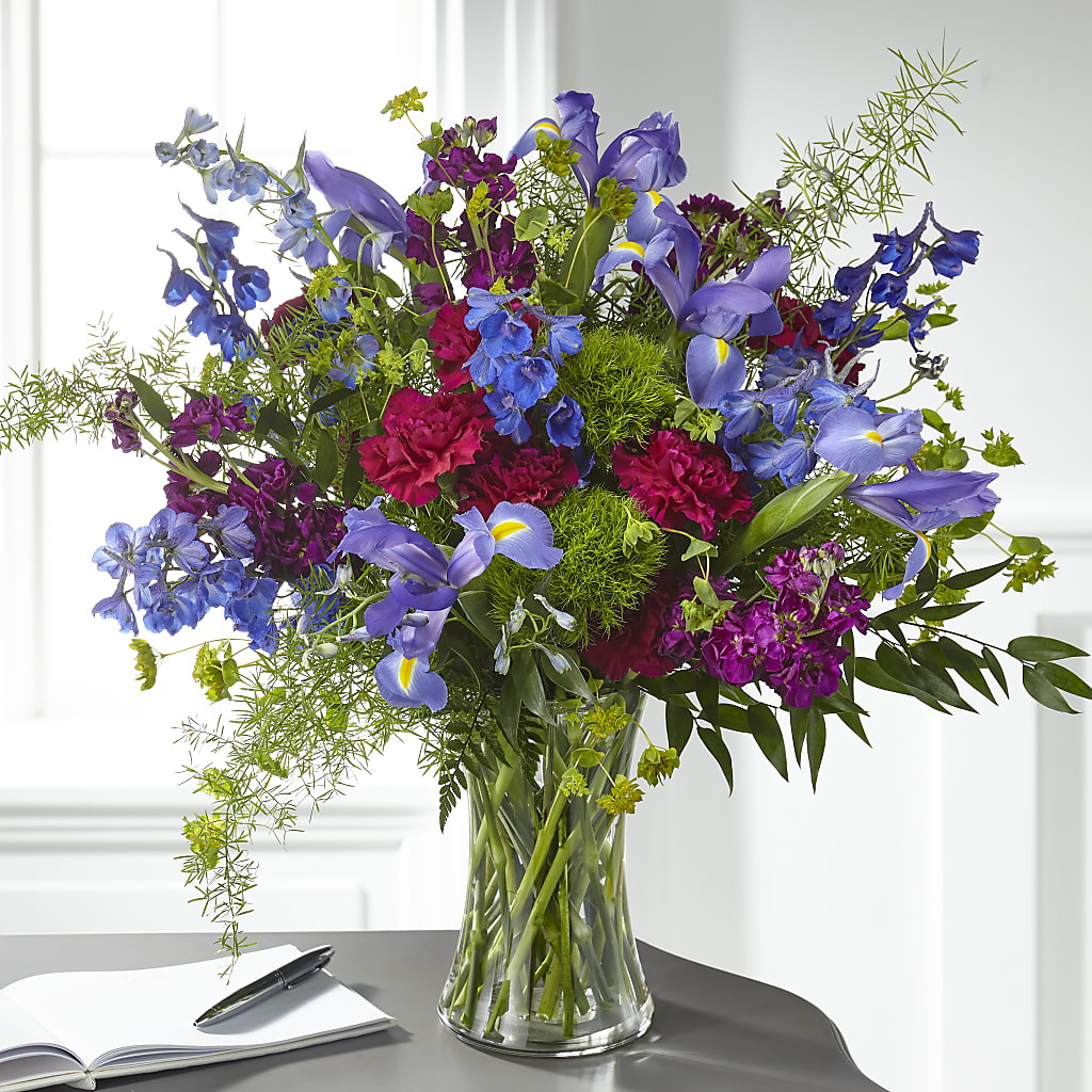 Giving Grace Bouquet – Rhea Flower Shop, Toronto ON