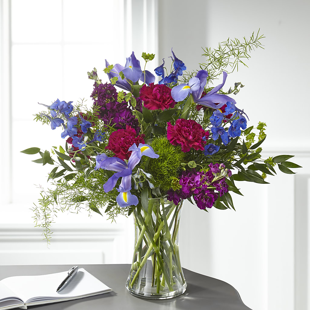 Giving Grace Bouquet – Rhea Flower Shop, Toronto ON