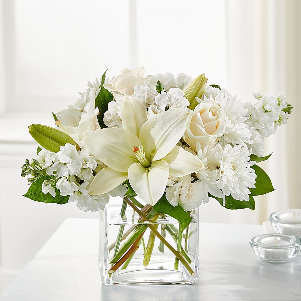 Gentle Breeze Bouquet – Rhea Flower Shop, Toronto ON