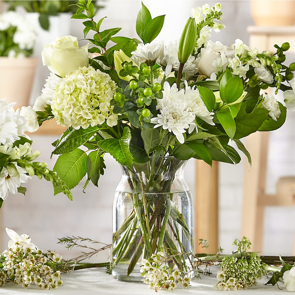 Classic Ivory – A Florist Original – Rhea Flower Shop, Toronto ON