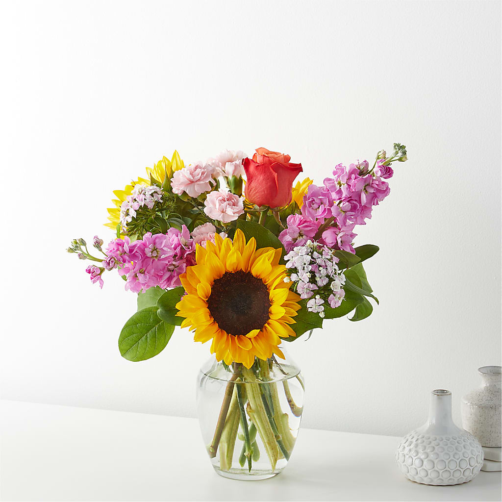 Yellow Brick Road Bouquet – Rhea Flower Shop, Toronto ON