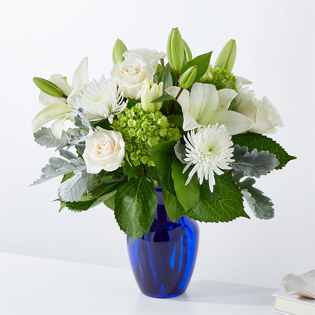Snowy Dreams Bouquet – Rhea Flower Shop, Toronto ON