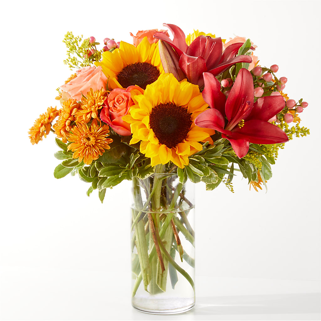 Acorn Lane Bouquet – Rhea Flower Shop, Toronto ON