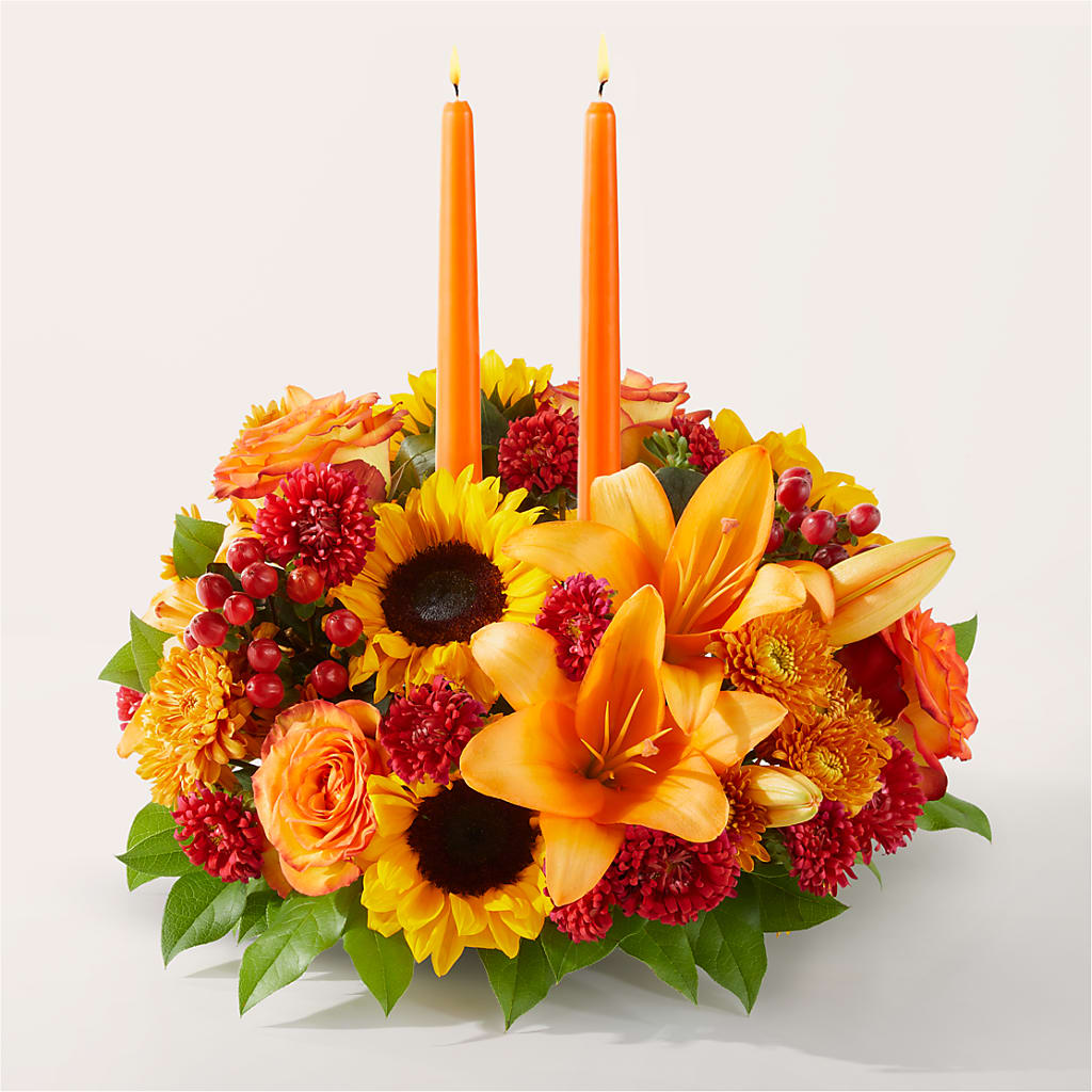 Grateful Centerpiece – Rhea Flower Shop, Toronto ON