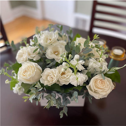 Fresh Linen Box Bouquet –  Rhea Flower Shop, Toronto ON