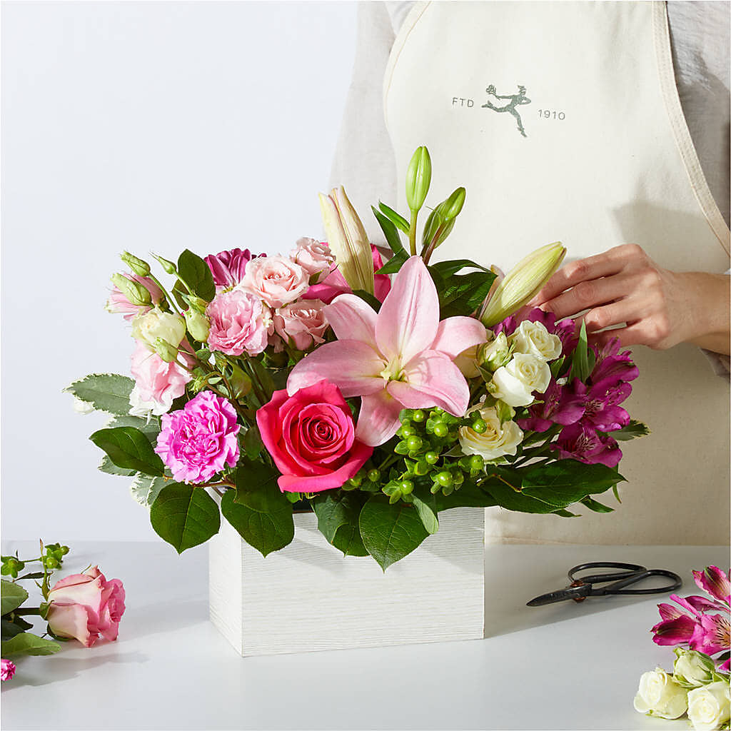 Sweetberry Box – A Florist Original –  Rhea Flower Shop, Toronto ON