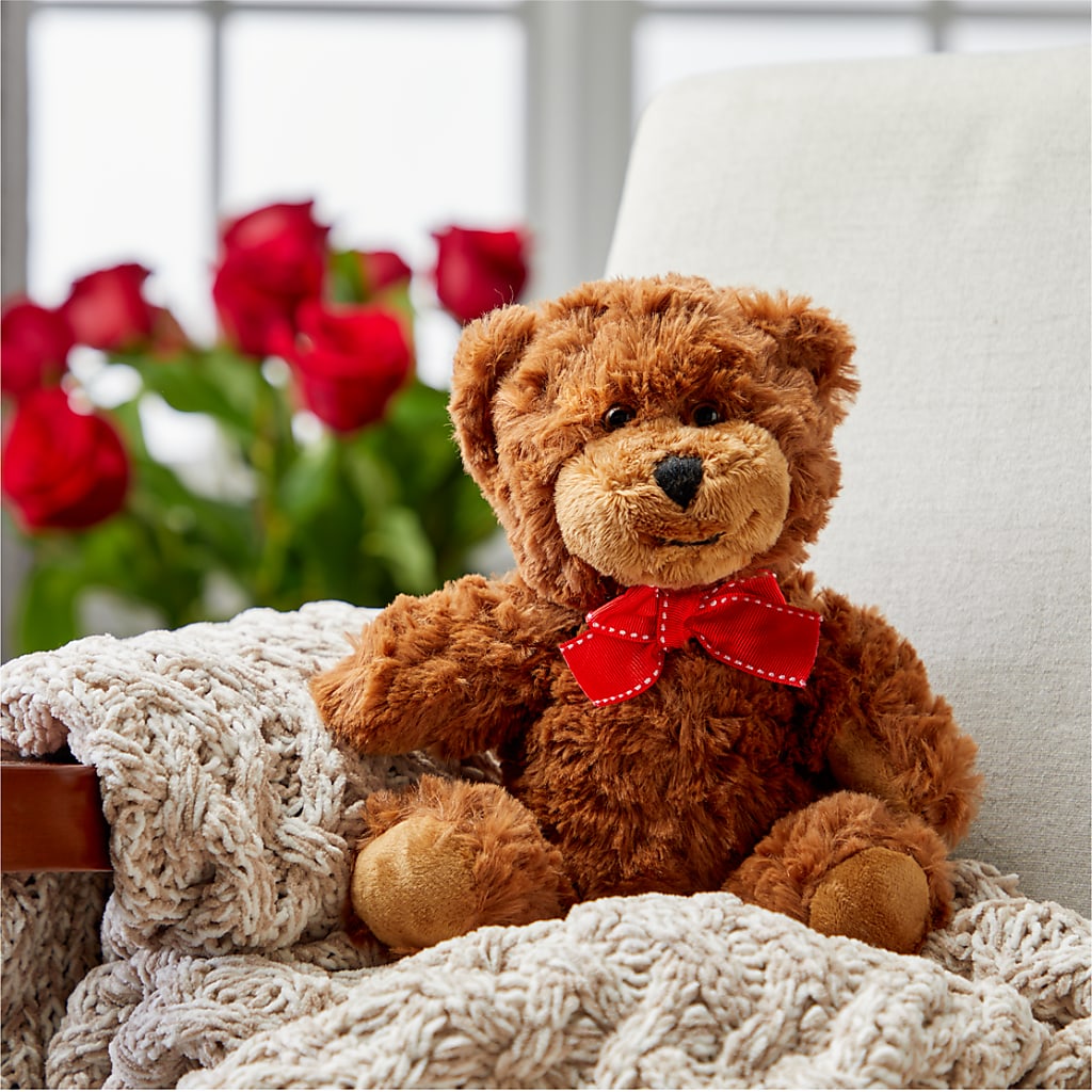 Romantic Long Stem Red Rose Bouquet Bundles –  Rhea Flower Shop, Toronto ON