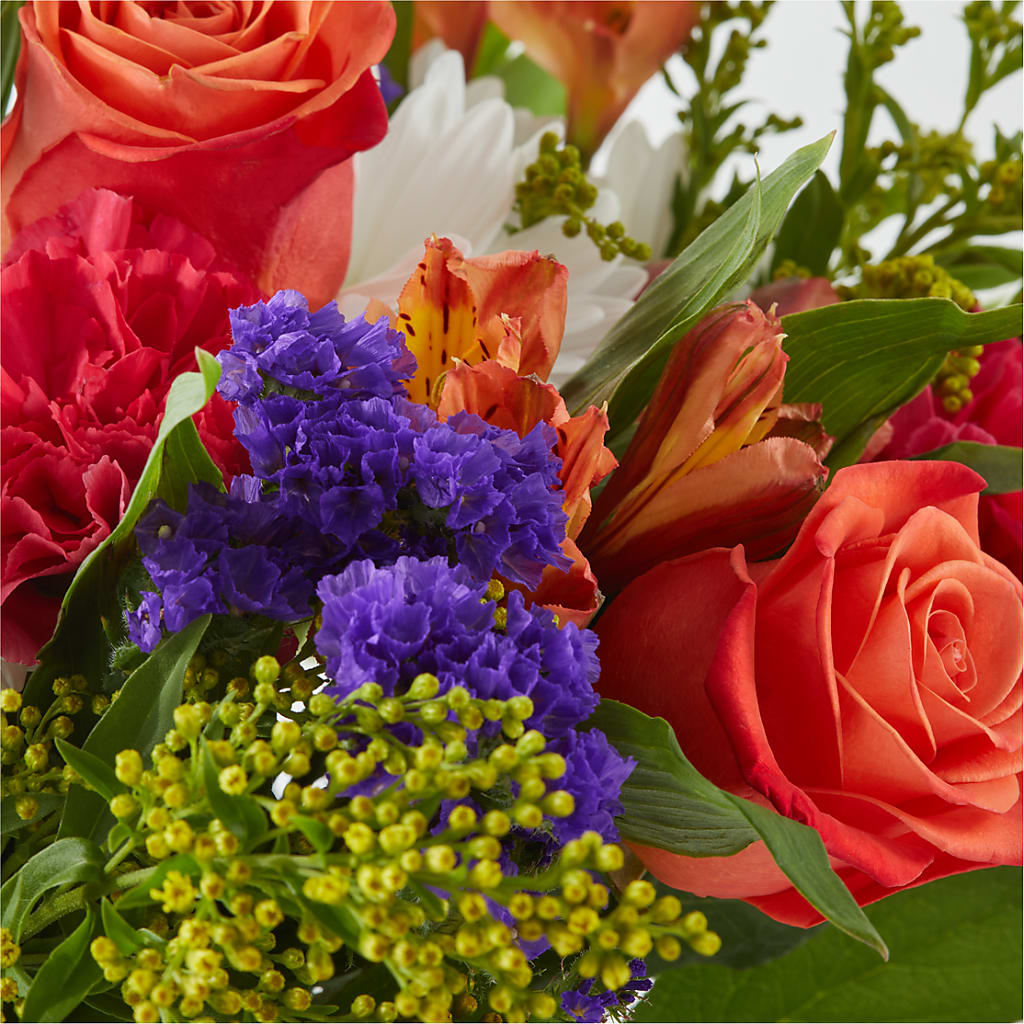 Oopsie Daisy Bouquet –  Rhea Flower Shop, Toronto ON