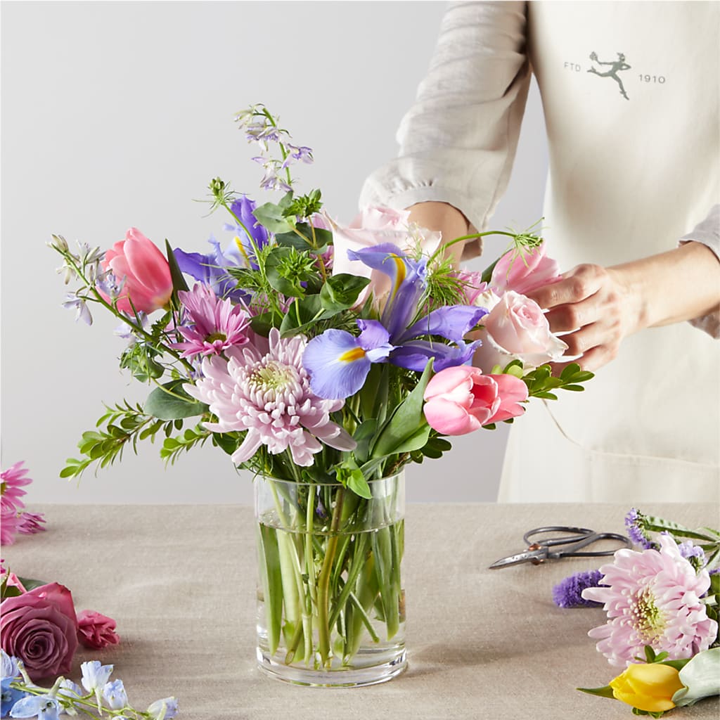 Pastel Tradition - A Florist Original –  Rhea Flower Shop, Toronto ON