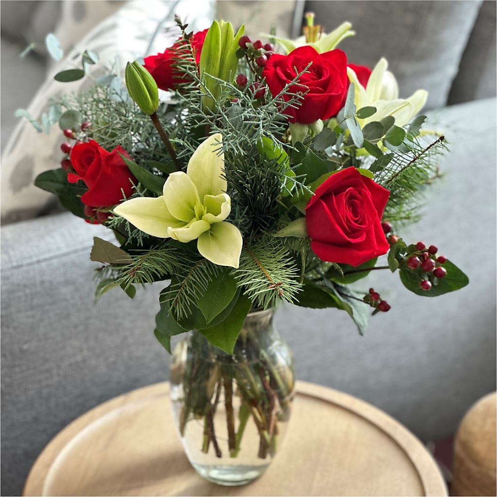 Glittering Lights Bouquet –  Rhea Flower Shop, Toronto ON