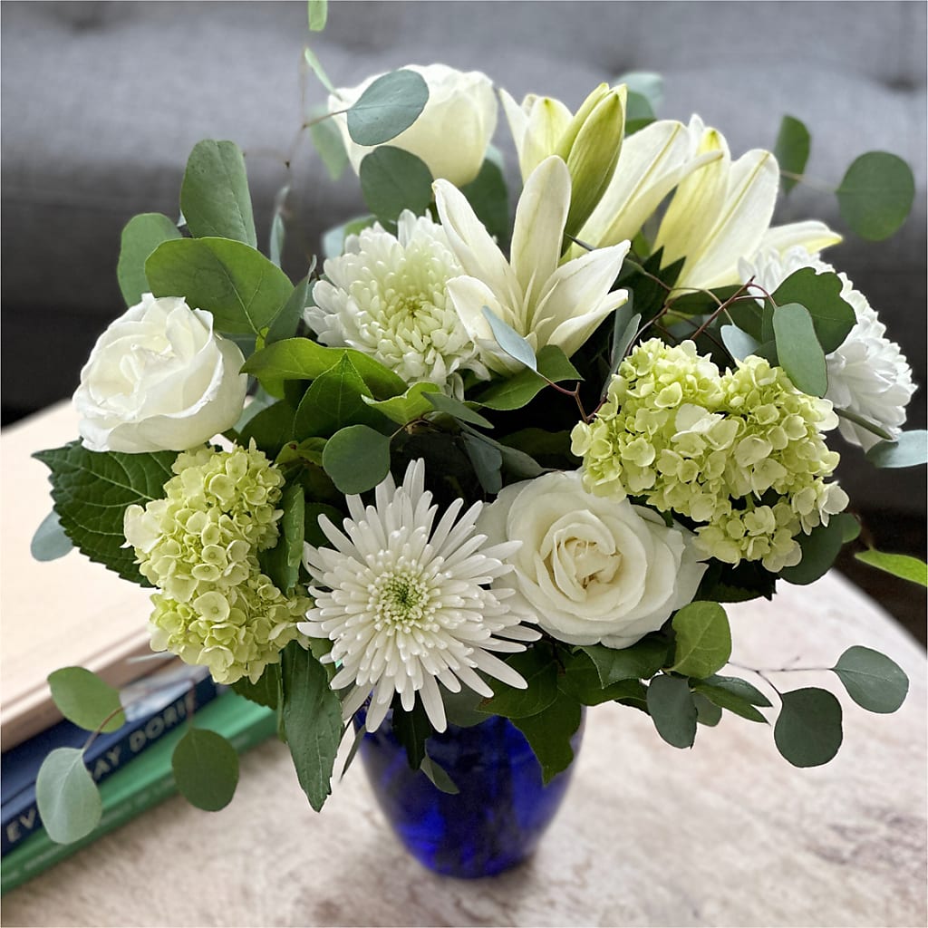 Snowy Dreams Bouquet –  Rhea Flower Shop, Toronto ON