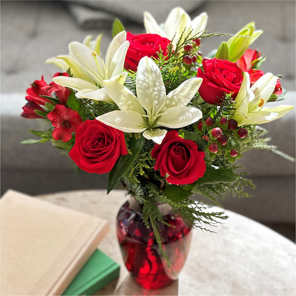 Evergreen Delight Bouquet –  Rhea Flower Shop, Toronto ON