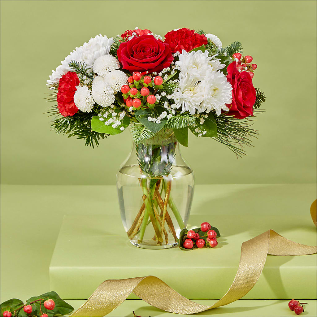 Chance of Flurries Bouquet –  Rhea Flower Shop, Toronto ON