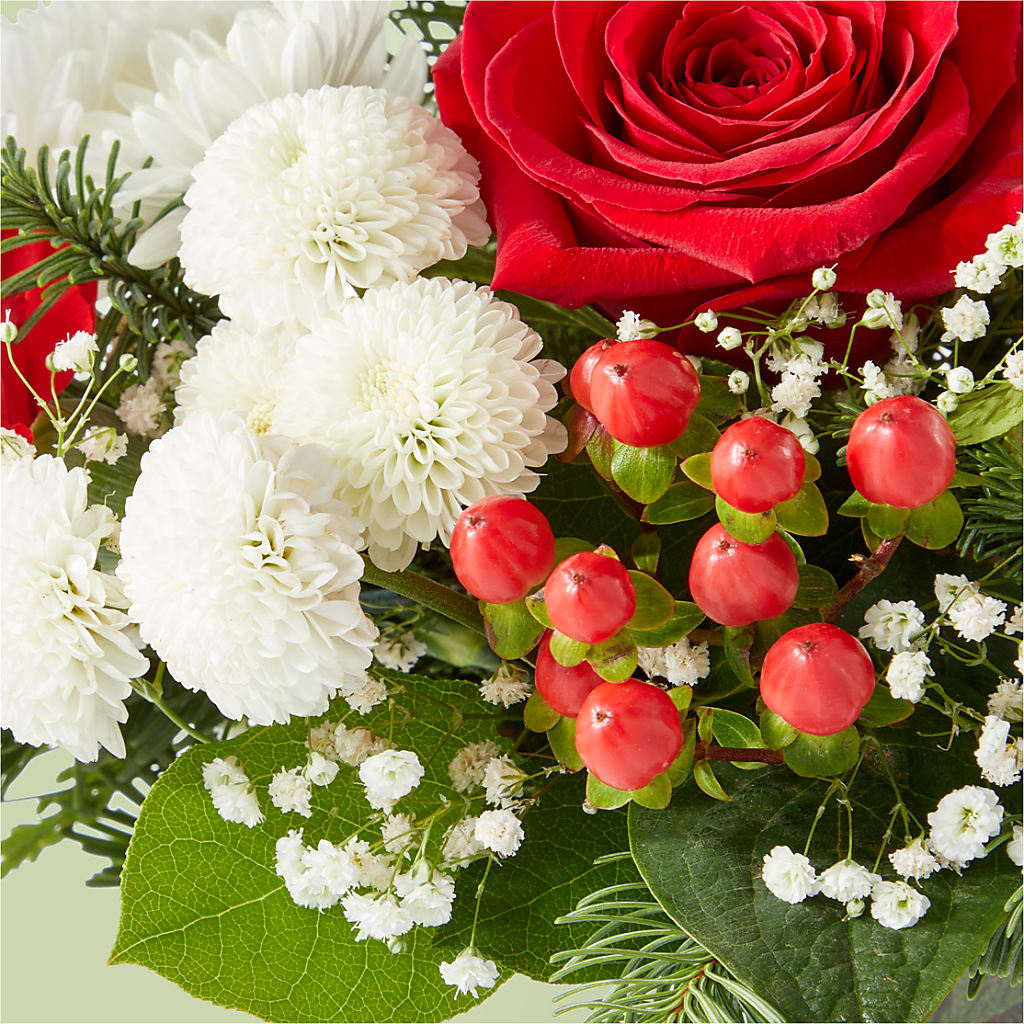 Chance of Flurries Bouquet –  Rhea Flower Shop, Toronto ON