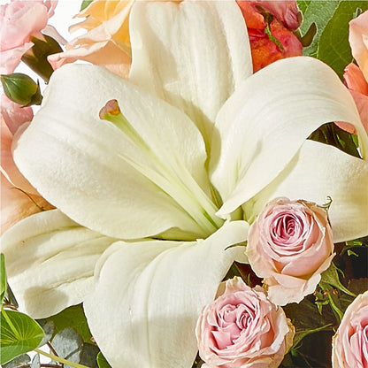Grapefruit Splash Bouquet –  Rhea Flower Shop, Toronto ON