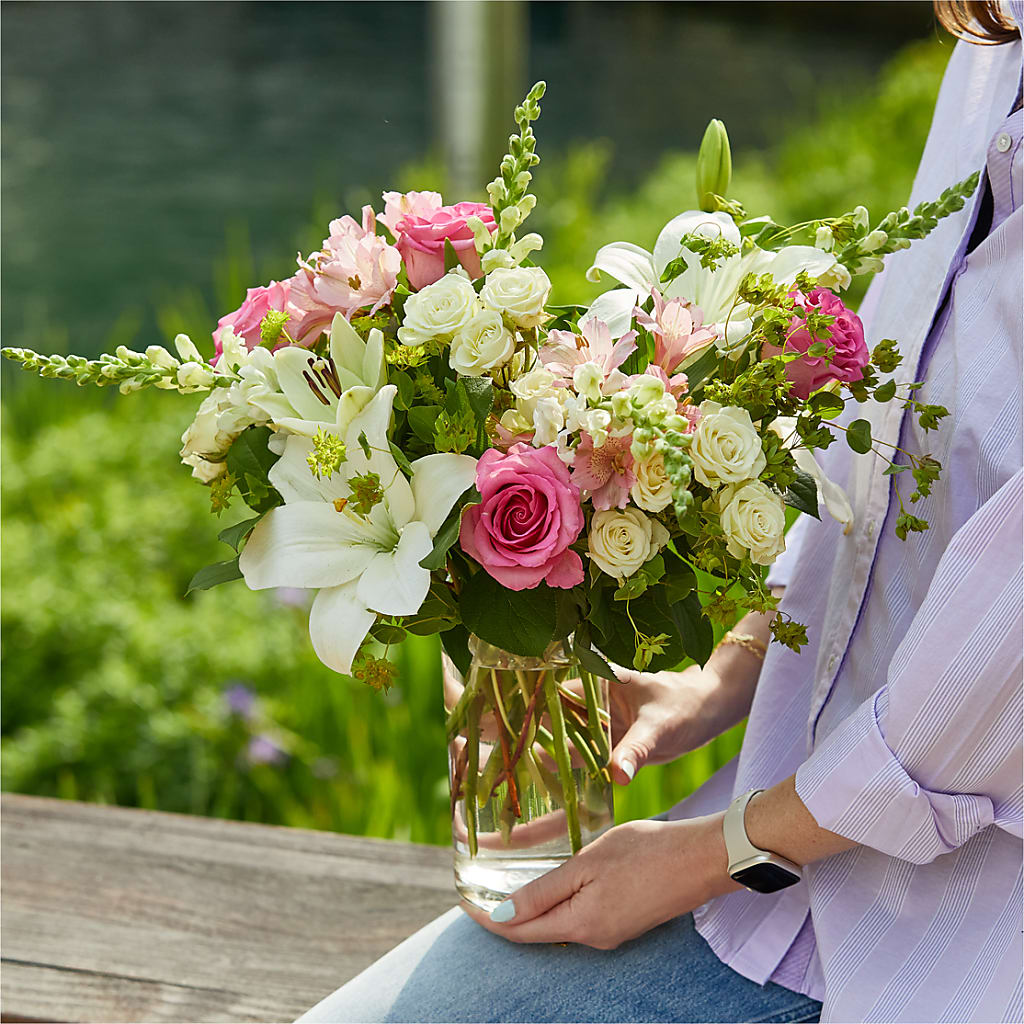 Fondly Bouquet –  Rhea Flower Shop, Toronto ON