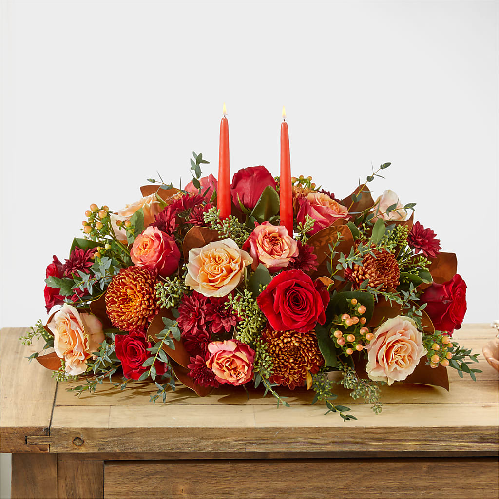 Gather Near Centerpiece –  Rhea Flower Shop, Toronto ON